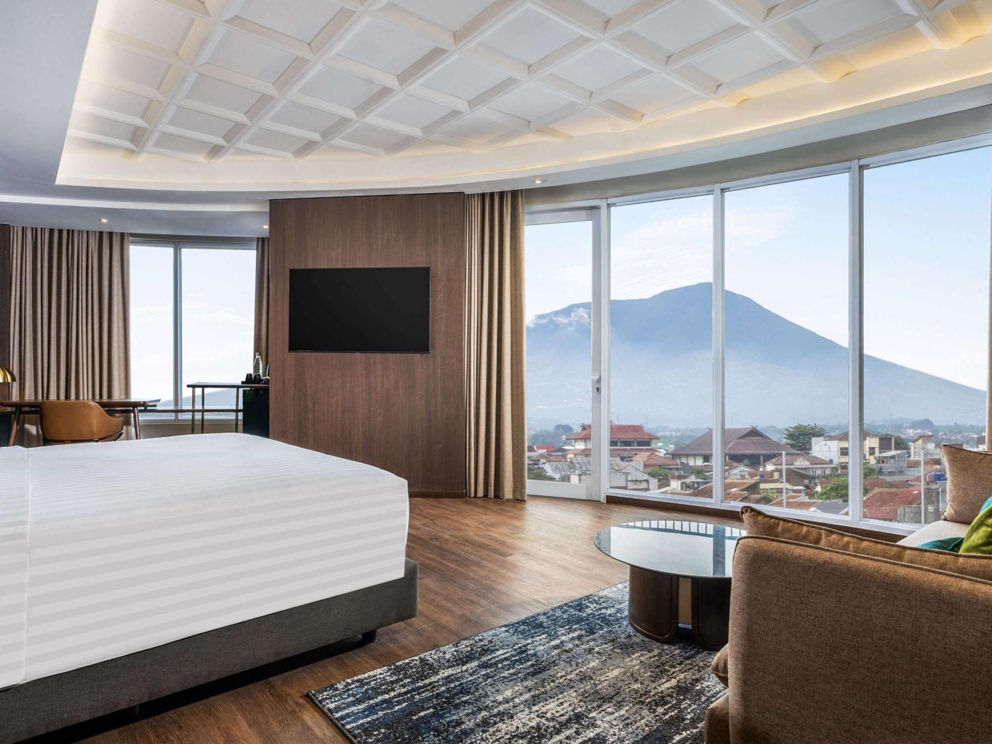 Mercure Garut City Center Exterior foto